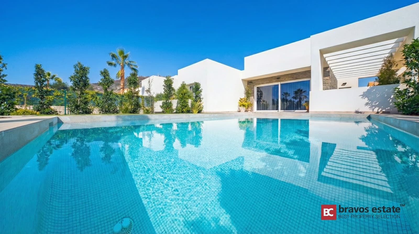 Новая вилла, 3 спальни в Альгорфа 1