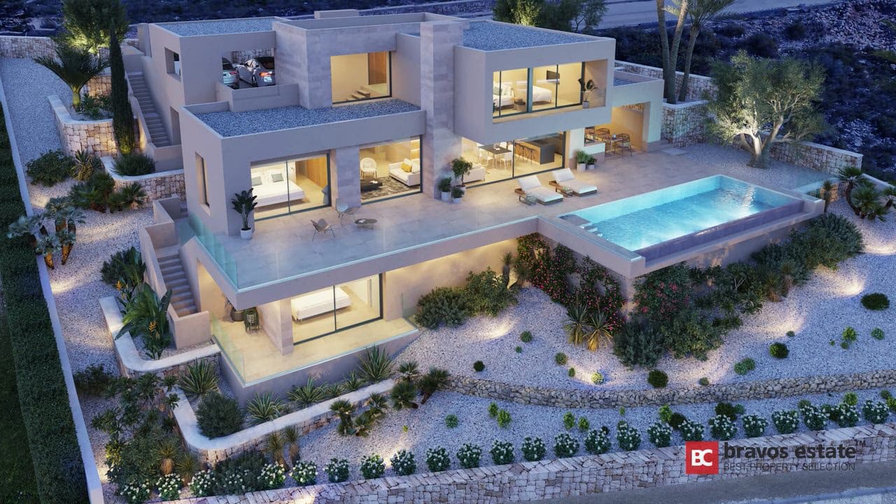 Luxury 4-Bedroom Villa in Cumbre del Sol 1