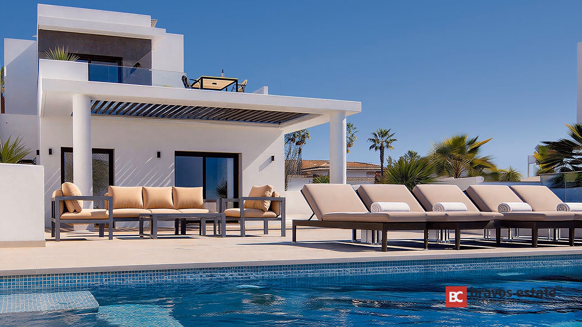 Spacious 4-Bedroom Villa in Ciudad Quesada 1