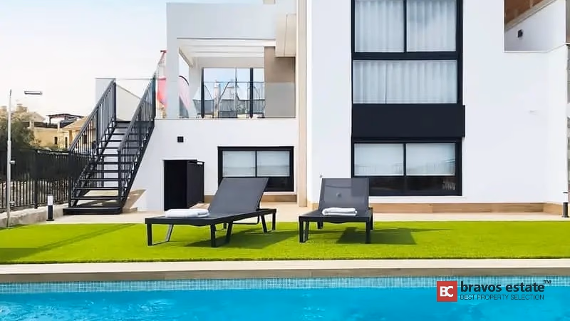 Villa llave en mano con piscina, 3 dormitorios en Algorfa 1