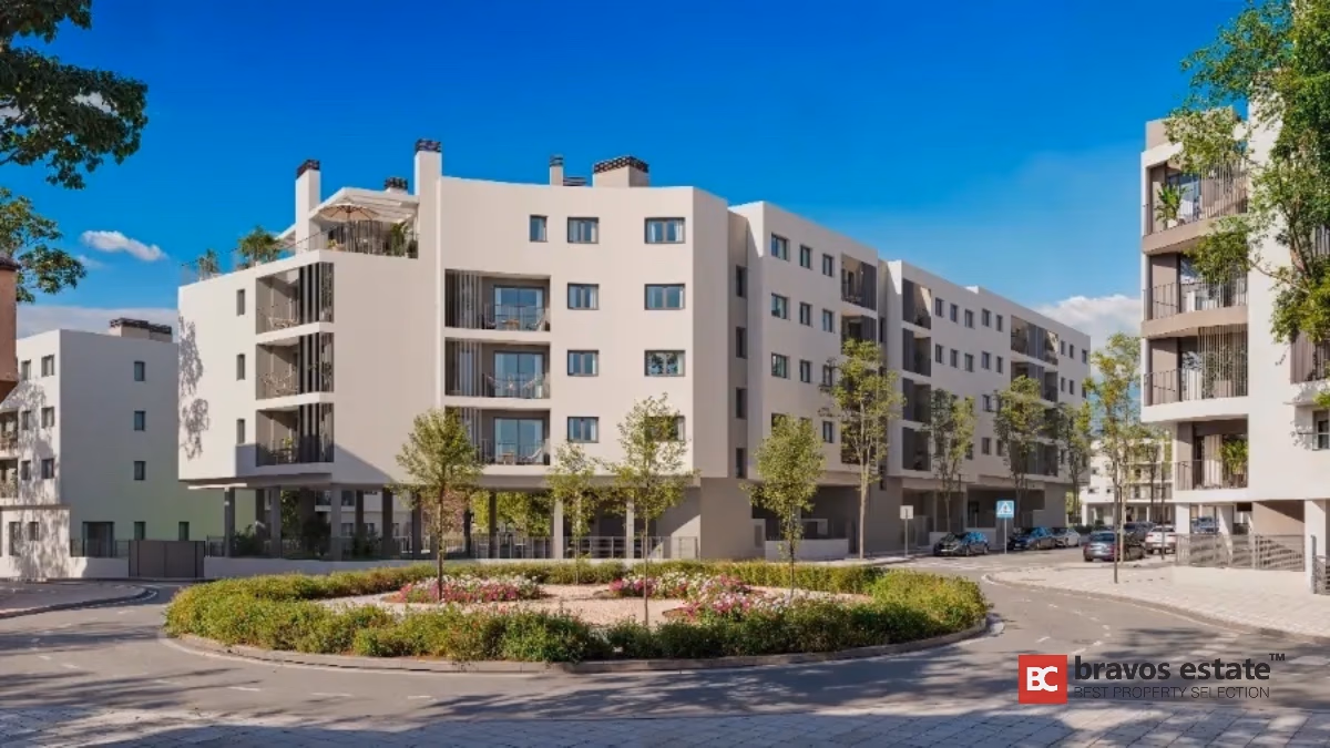 What's Worth Buying in Alicante Under €300,000 — Estela & the Parque Central Effect (2026)