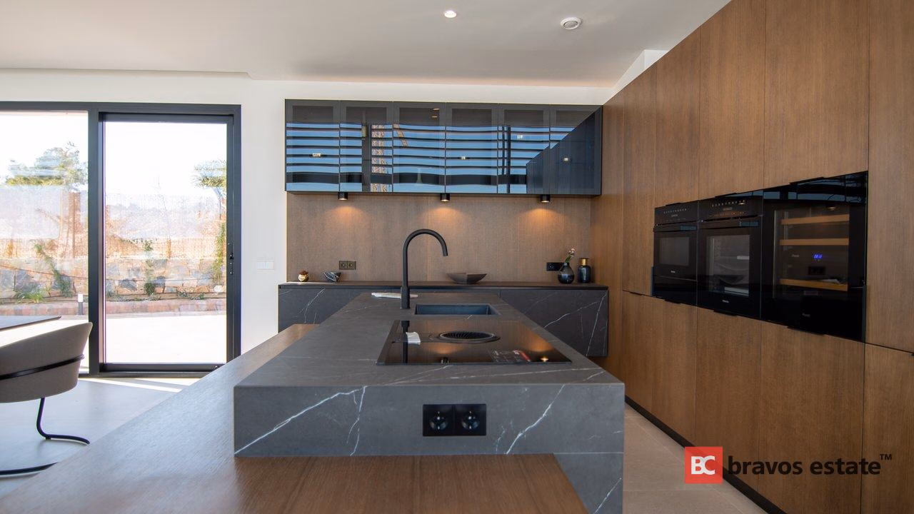 New Build 4-Bedroom Villa in Las Colinas · 210 m² - 16
