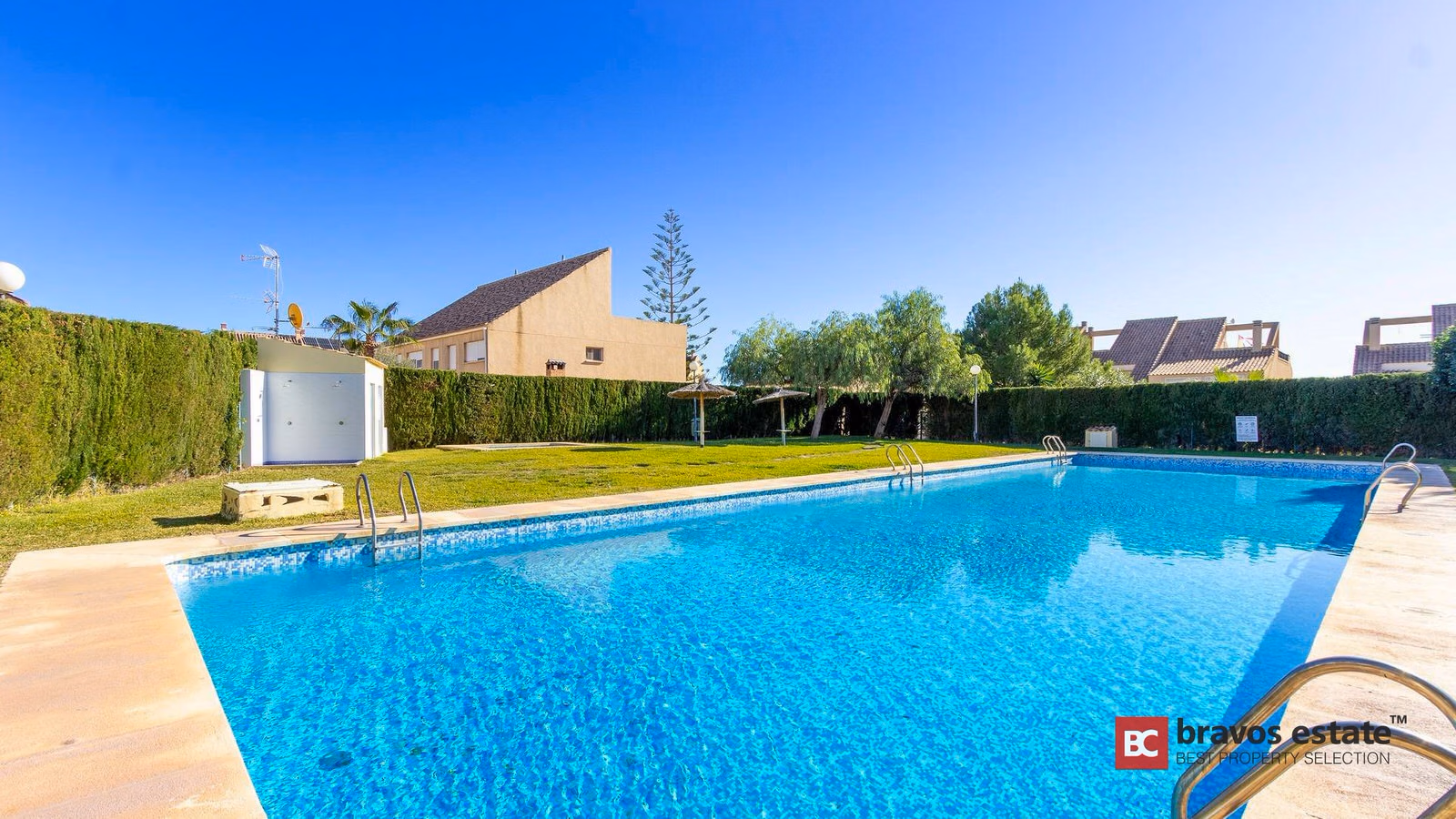 Spacious 4-Bedroom Bungalow in Mutxamel - 24