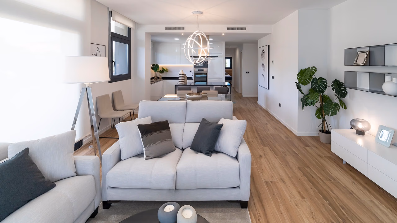 Seafront 2-Bedroom Apartment in Benidorm · Ref 1600 - 17