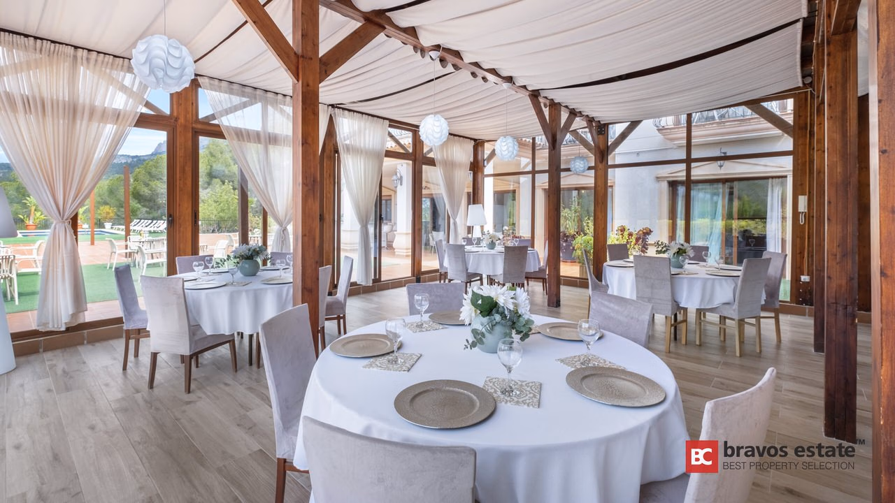 Villa De Lujo de 12 Dormitorios en Finestrat - 46