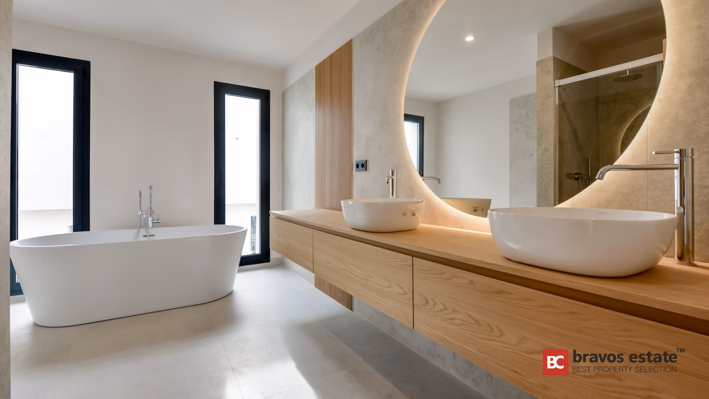 Villa with Elevator and En-Suite Bedrooms in Alfaz del Pi - 25