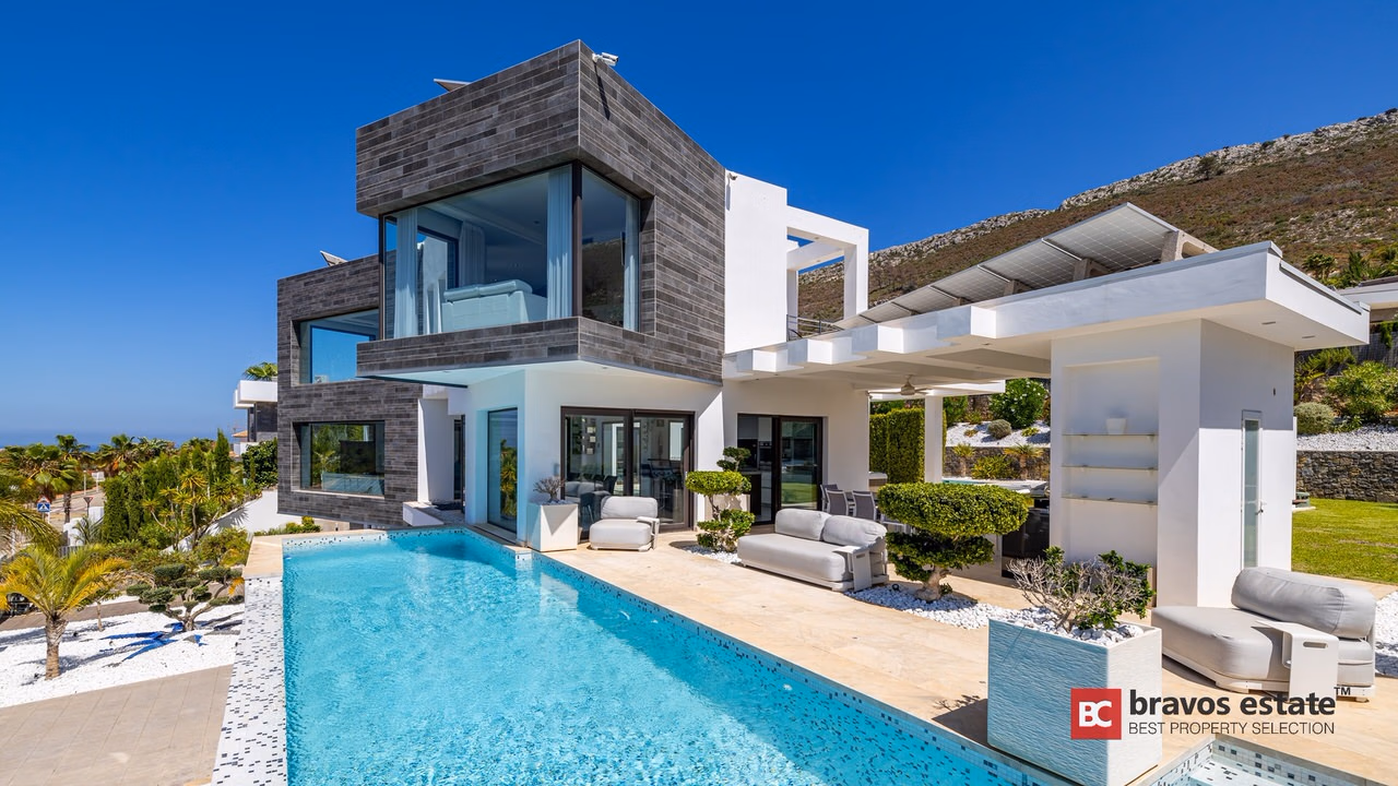 Villes del Vent — villa lista con spa y 5 en suite en Jávea 1