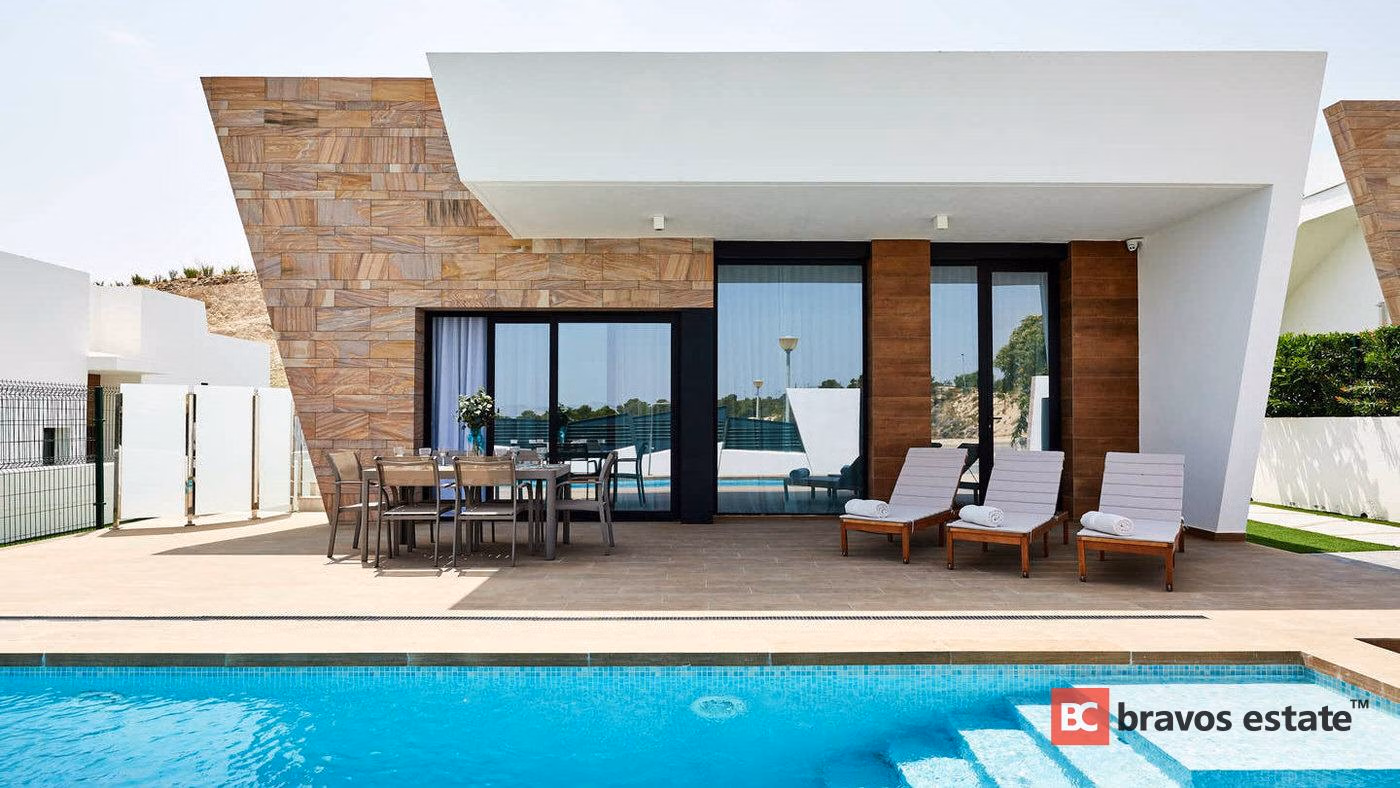 Villa con techos de 3,2 m y vistas al mar en las colinas de Benidorm - 20
