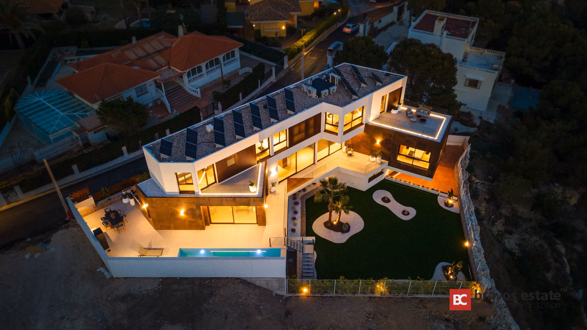 Class-A Villa of 2023 with Private Spa in La Nucía - 36
