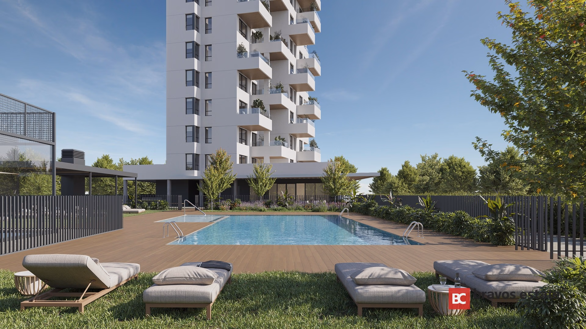 Piscina comunitaria y jardines de Lagune Homes, Calpe