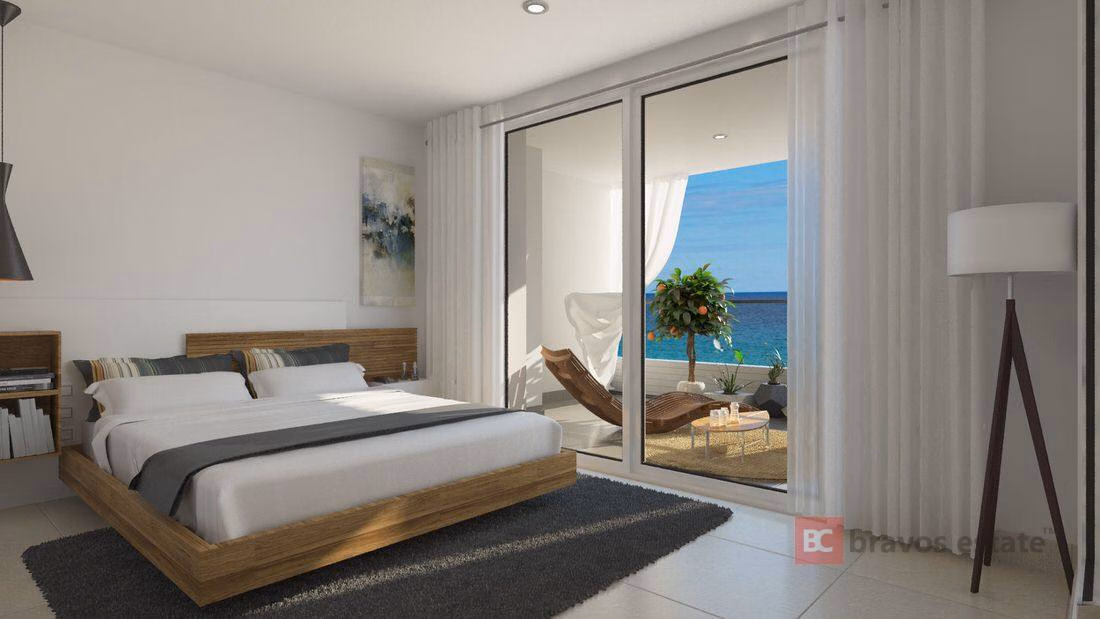 Апартаменты у моря, 3 спальни в Пунта-Приме · 115 m² - 1