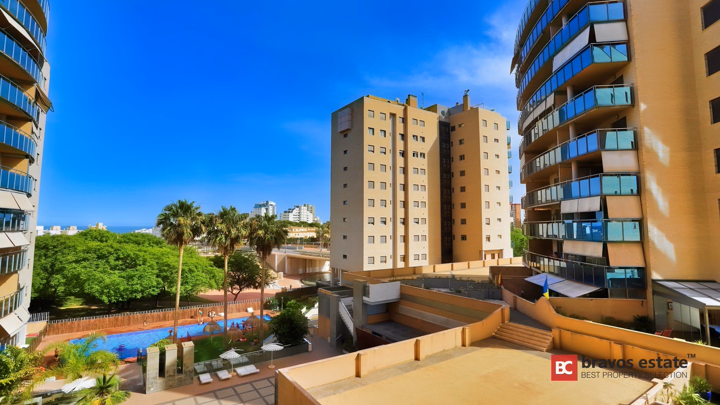 Beachside 3-Bedroom Apartment in El Campello - 20