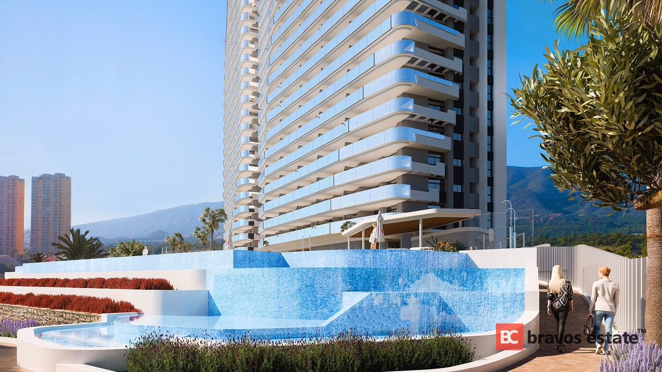Seafront 2-Bedroom Apartment in Benidorm · 110 m² - 19