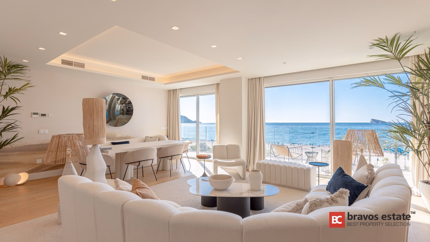 Frontline 2-Bed Apartment on Poniente Beach, Benidorm - 7