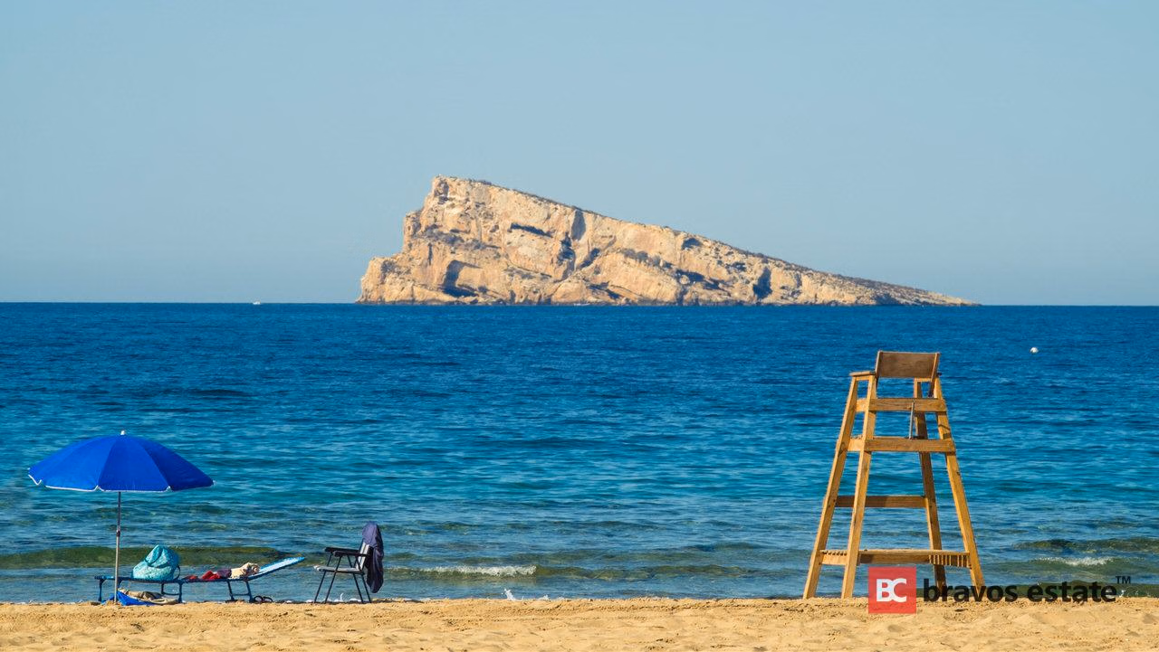 Seafront 2-Bedroom Apartment in Benidorm · Ref 1600 - 2