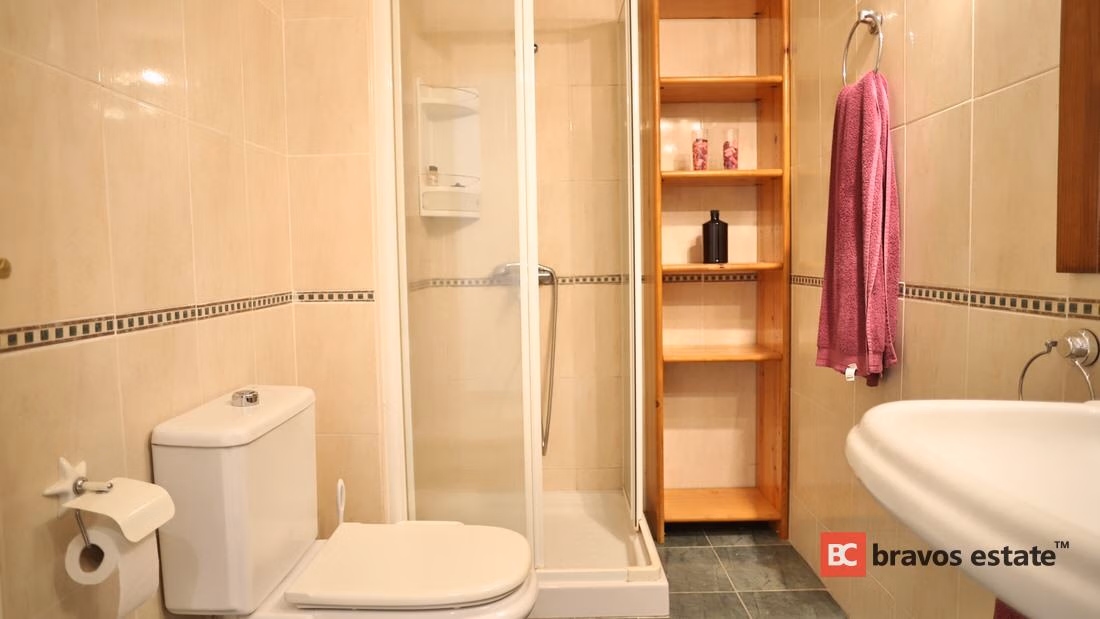 Seafront 2-Bedroom Apartment in El Campello · 75 m² - 18