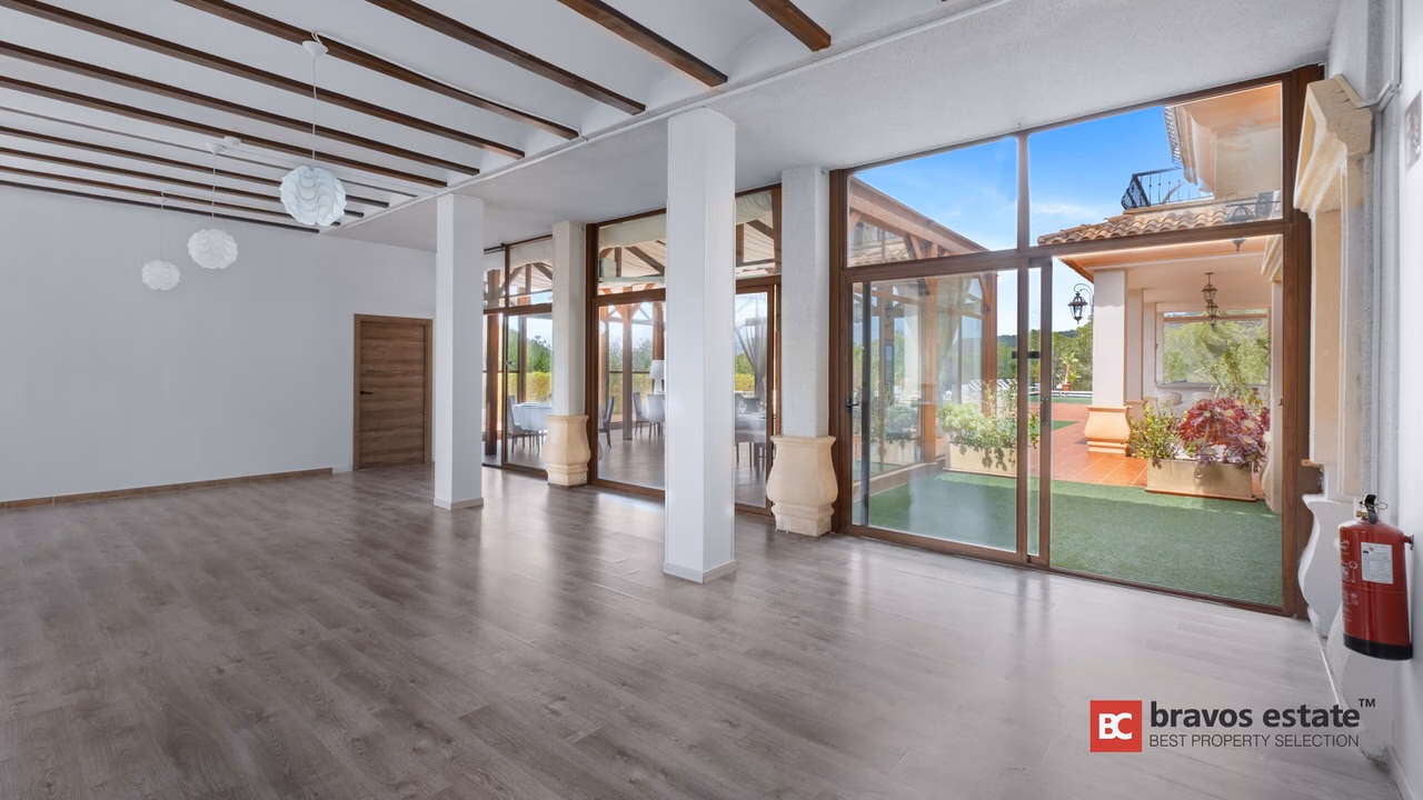 Villa De Lujo de 12 Dormitorios en Finestrat - 47