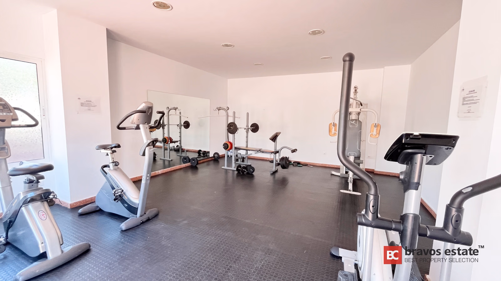 Beachside 2-Bedroom Apartment in Playa de San Juan · Ref 2001 - 15