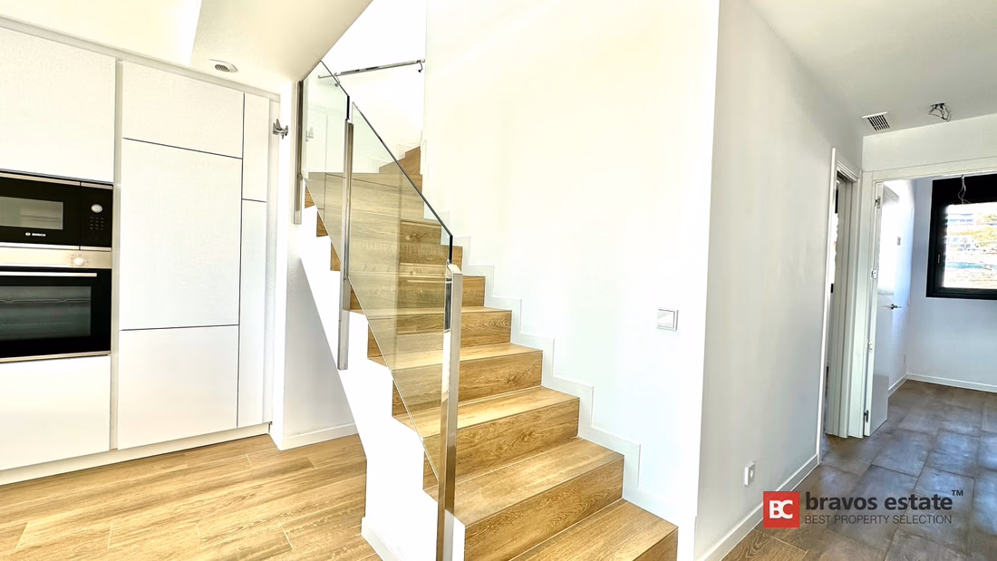 Spacious 3-Bedroom Apartment in Finestrat · 183 m² - 11
