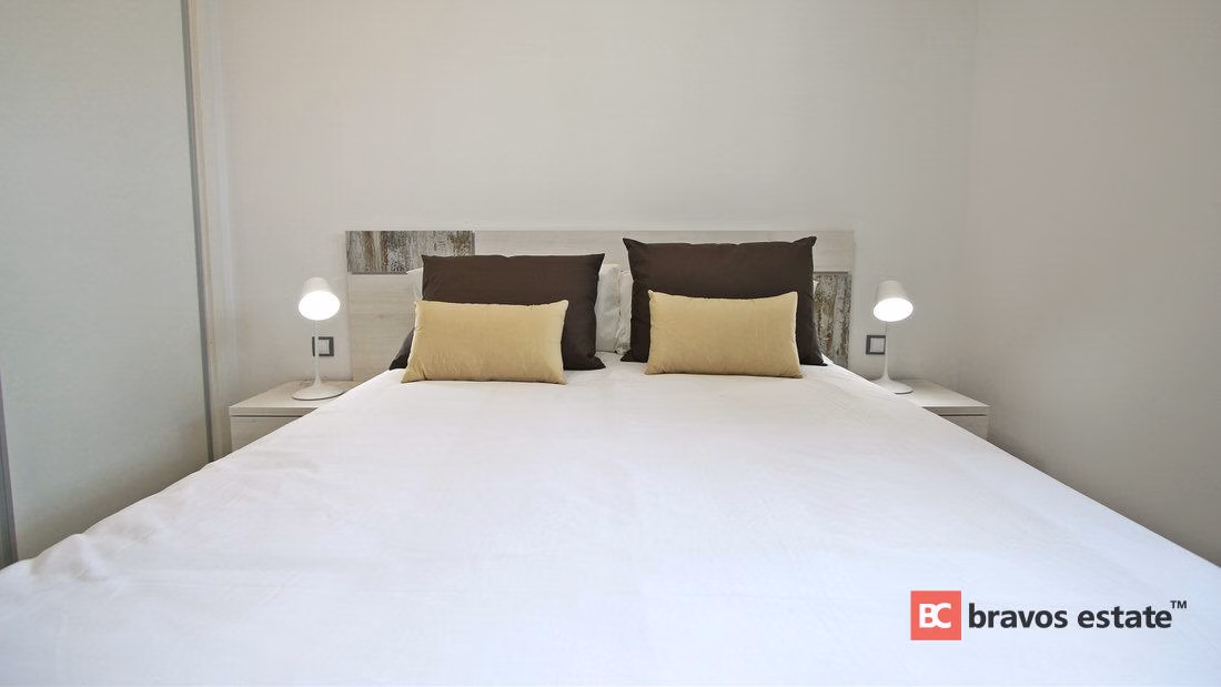 Beachside 2-Bedroom Apartment in Arenales del Sol · 113 m² - 12