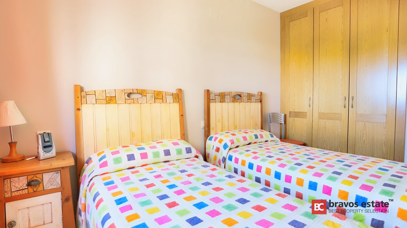 Beachside 3-Bedroom Apartment in El Campello - 10