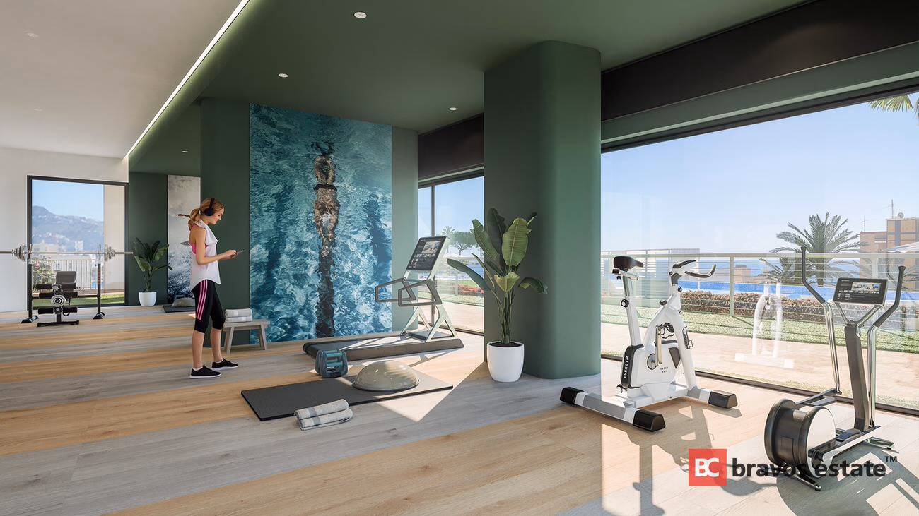 Seafront 2-Bedroom Apartment in Benidorm · 110 m² - 20