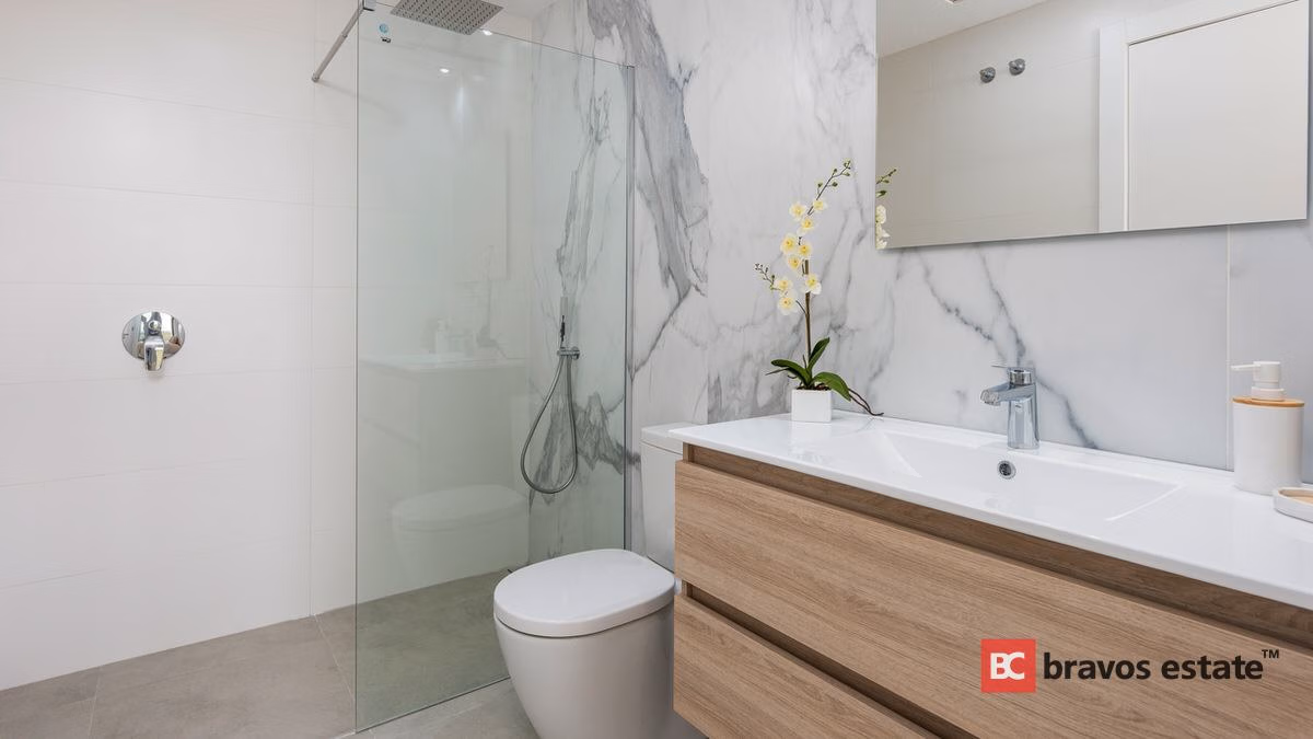 New Build 3-Bedroom Villa in Torrevieja · 213 m² - 15
