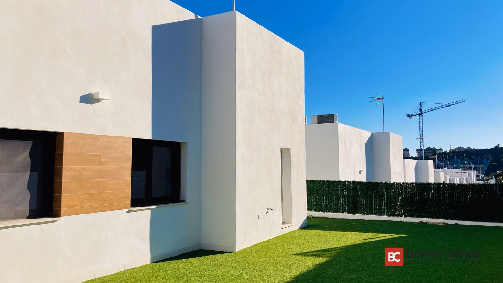 Просторная вилла, 5 спален в Финестрате · 330 m² - 22
