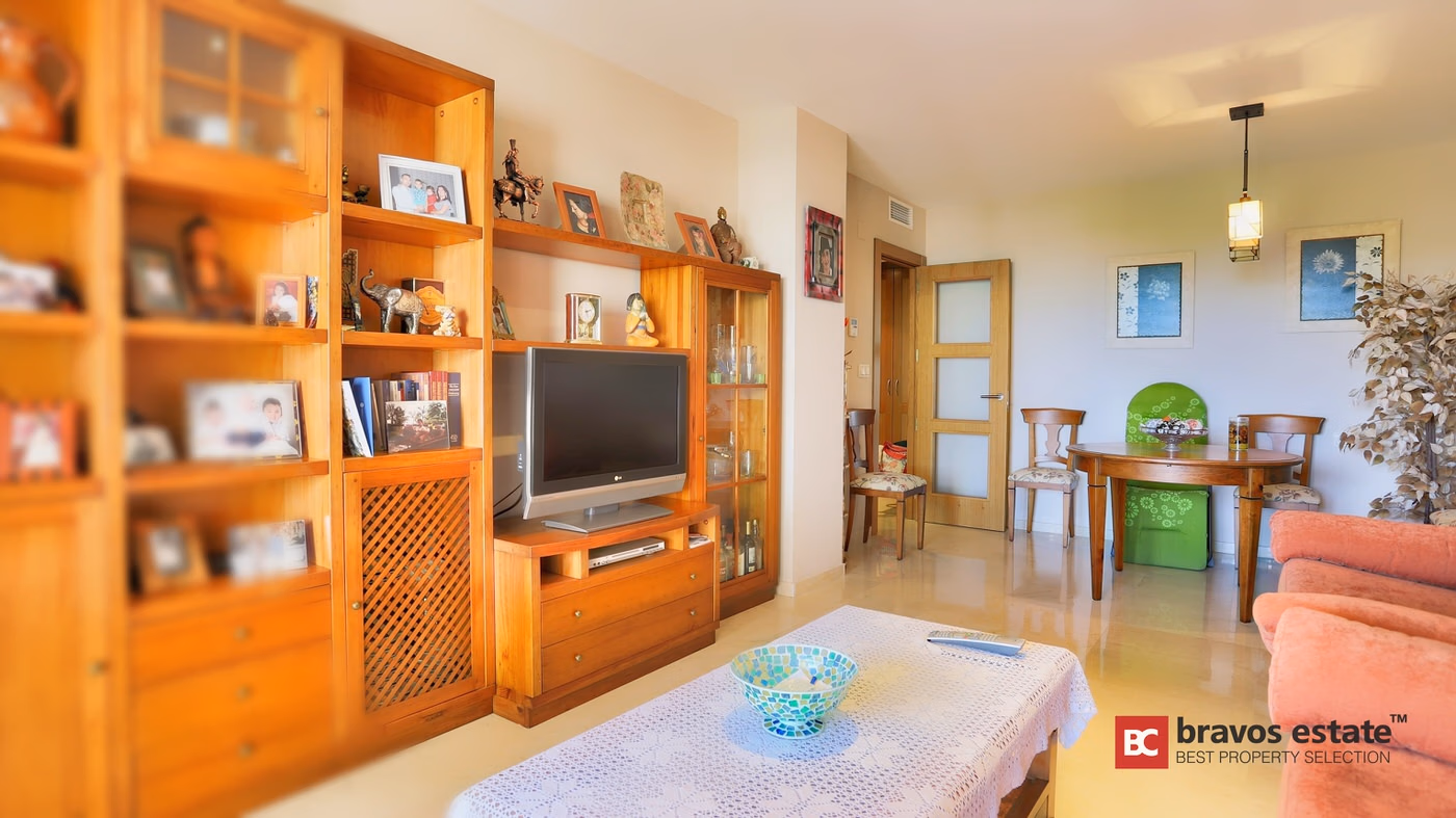 Beachside 3-Bedroom Apartment in El Campello - 5