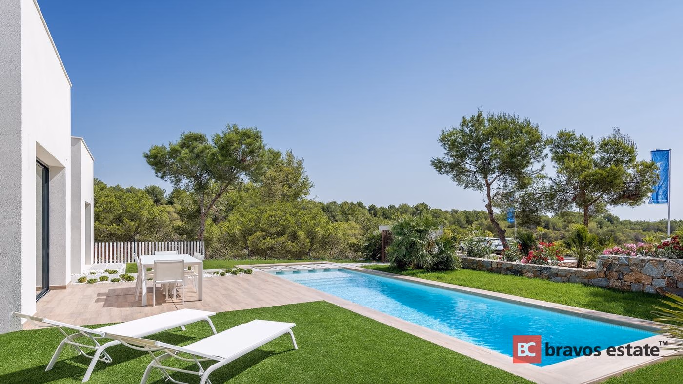 New Build 4-Bedroom Villa in Las Colinas · 245 m² - 4