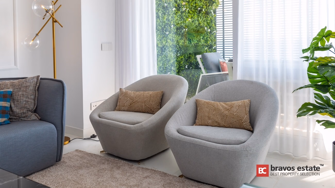 Seafront 3-Bedroom Apartment in Punta Prima - 34