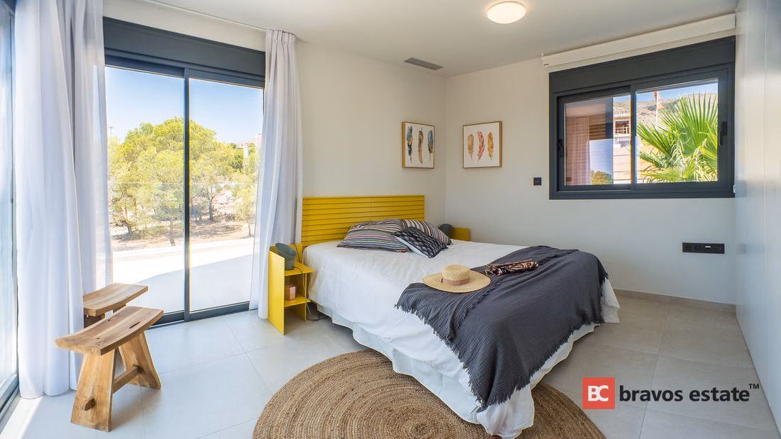 New Build 3-Bedroom Villa in Finestrat - 14
