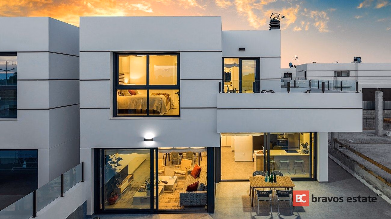 New Build 3-Bedroom Villa in La Marina - 4