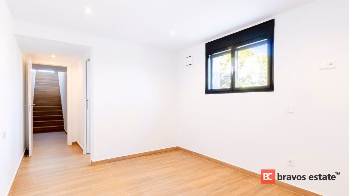Villa de Obra Nueva de 3 Dormitorios en Benissa - 8
