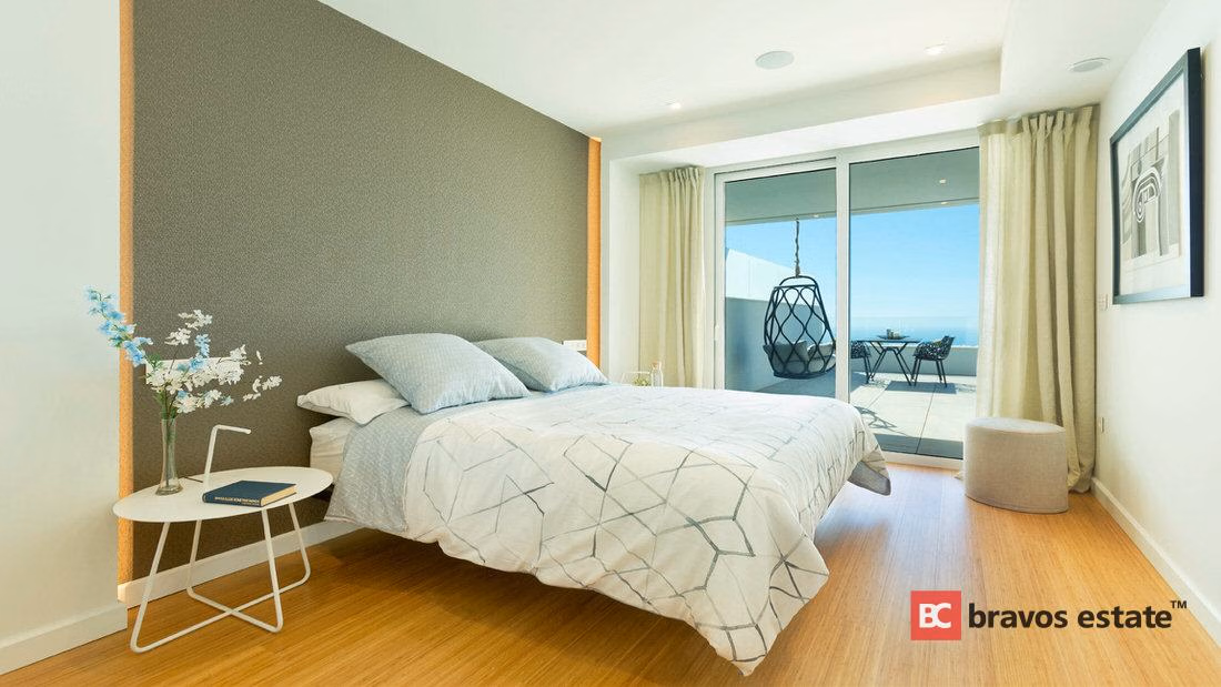 Spacious 3-Bedroom Apartment in Cumbre del Sol · 156 m² - 2
