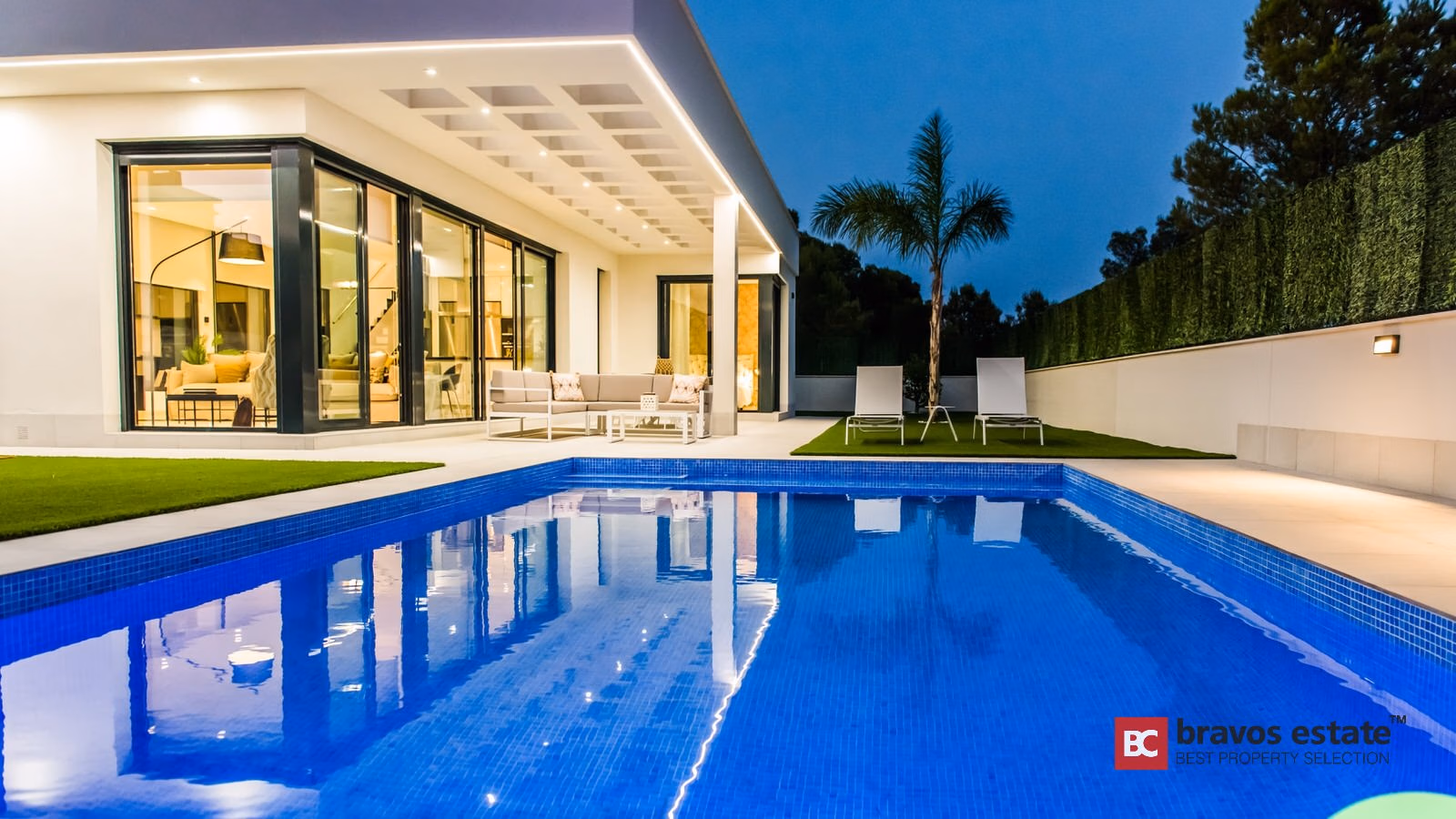Villa Espaciosa de 3 Dormitorios en Finestrat · 328 m² - 4