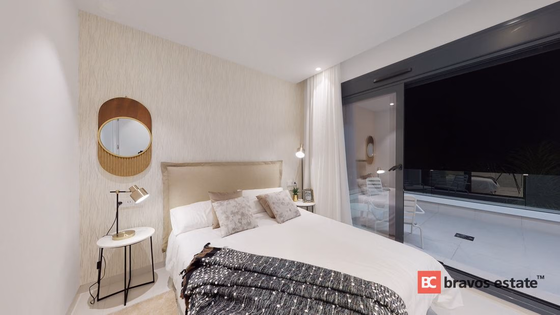 Spacious 3-Bedroom Villa in Finestrat · 282 m² - 8