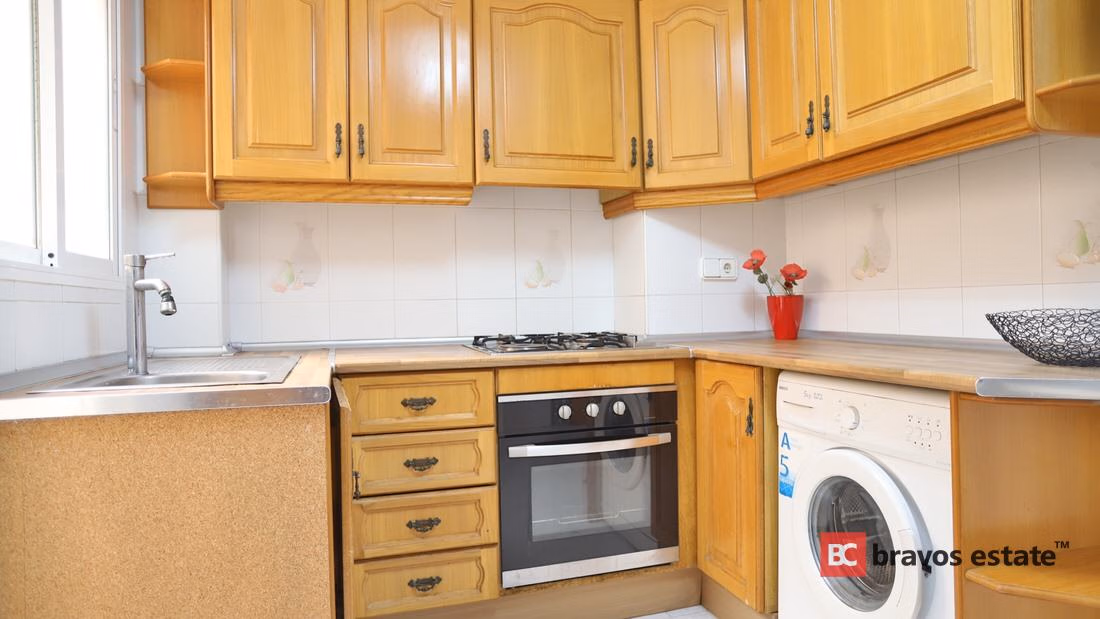 Seafront 3-Bedroom Apartment in El Campello · 90 m² - 15