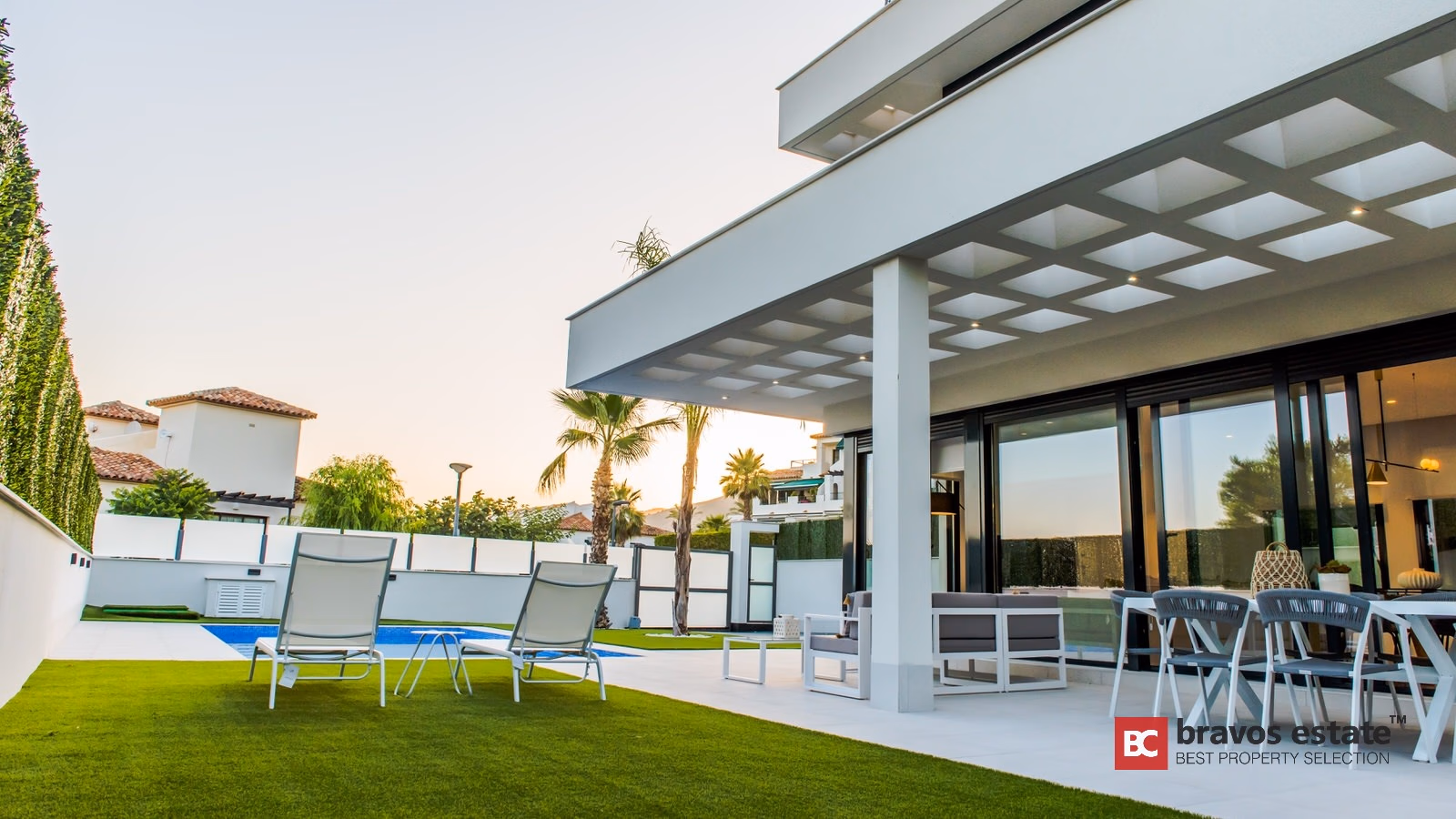 Villa Espaciosa de 3 Dormitorios en Finestrat · 328 m² - 2