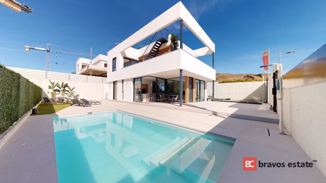 Villa de Obra Nueva de 3 Dormitorios en Finestrat · 242 m² - 1