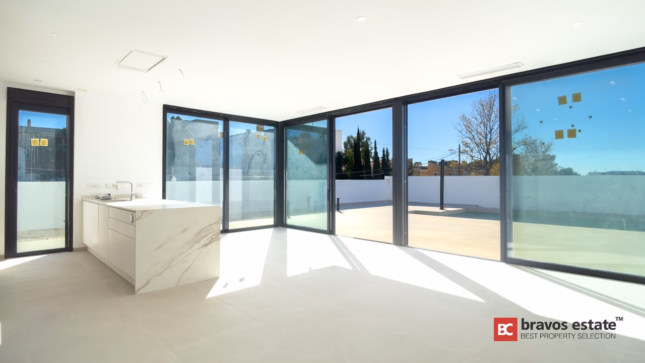 Villa Cerca del Mar de 5 Dormitorios en El Campello · 275 m² - 4