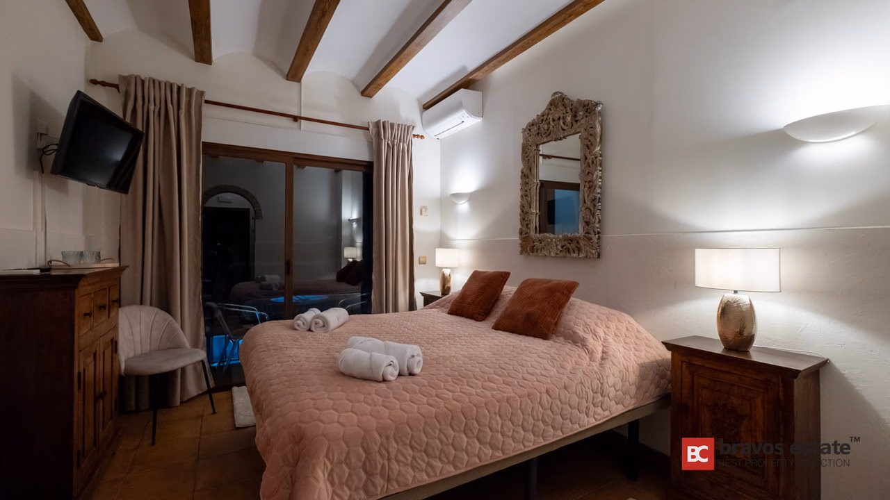 Villa De Lujo de 12 Dormitorios en Finestrat - 38