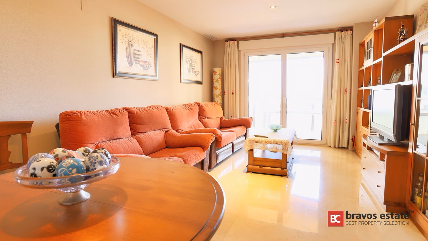 Beachside 3-Bedroom Apartment in El Campello - 3