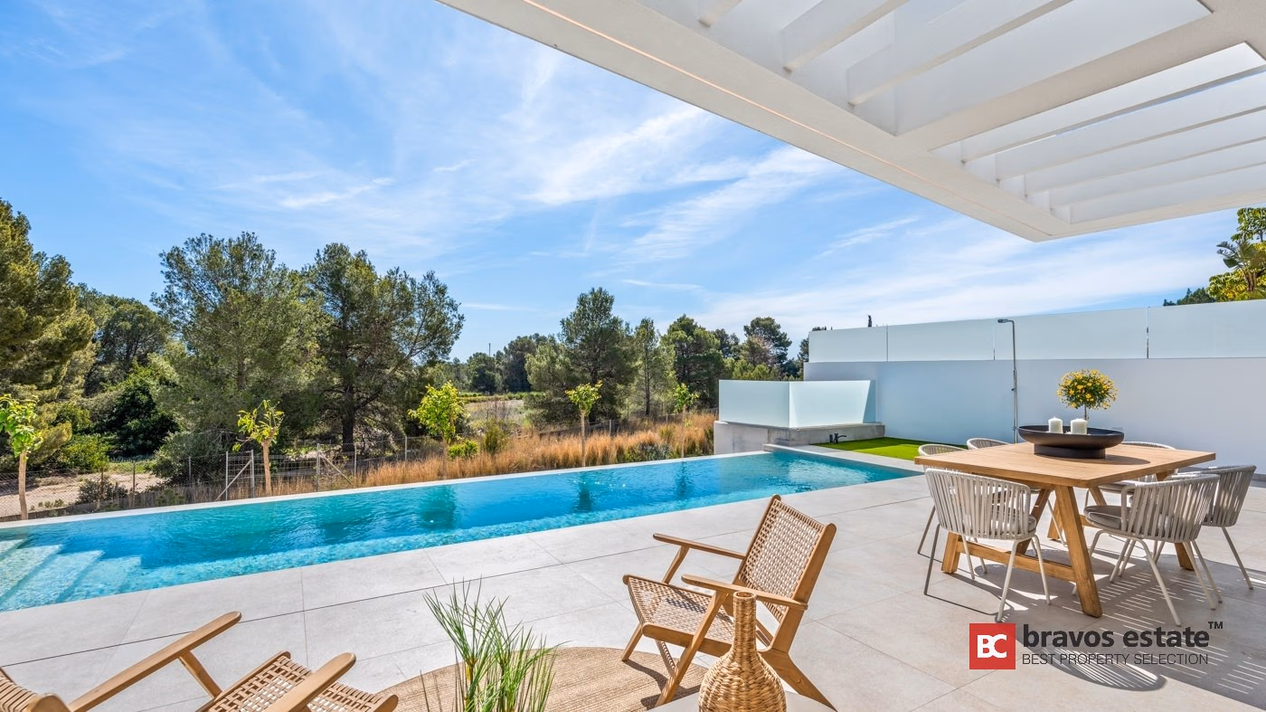 Villa with 140 m² Basement and Solar Power in La Nucía - 7