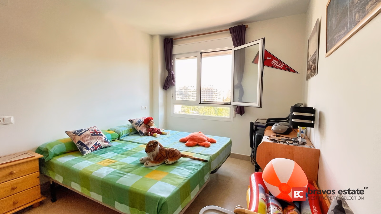 Beachside 2-Bedroom Apartment in Playa de San Juan · Ref 2001 - 8