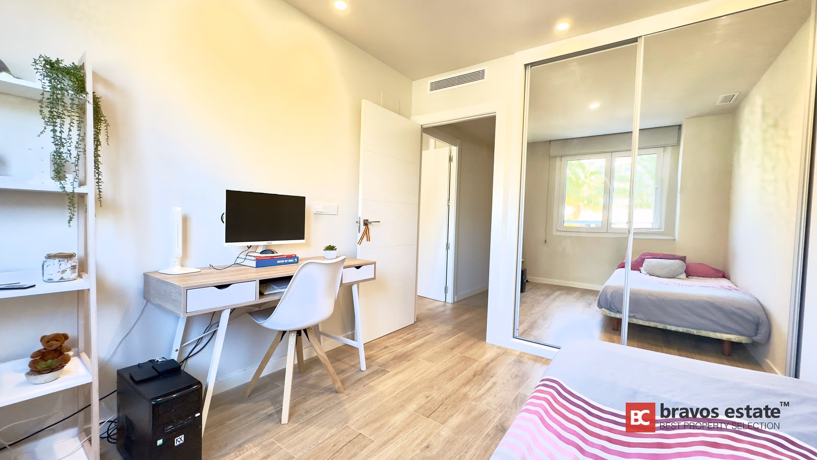 Seafront 3-Bedroom Apartment in El Campello · 110 m² - 16