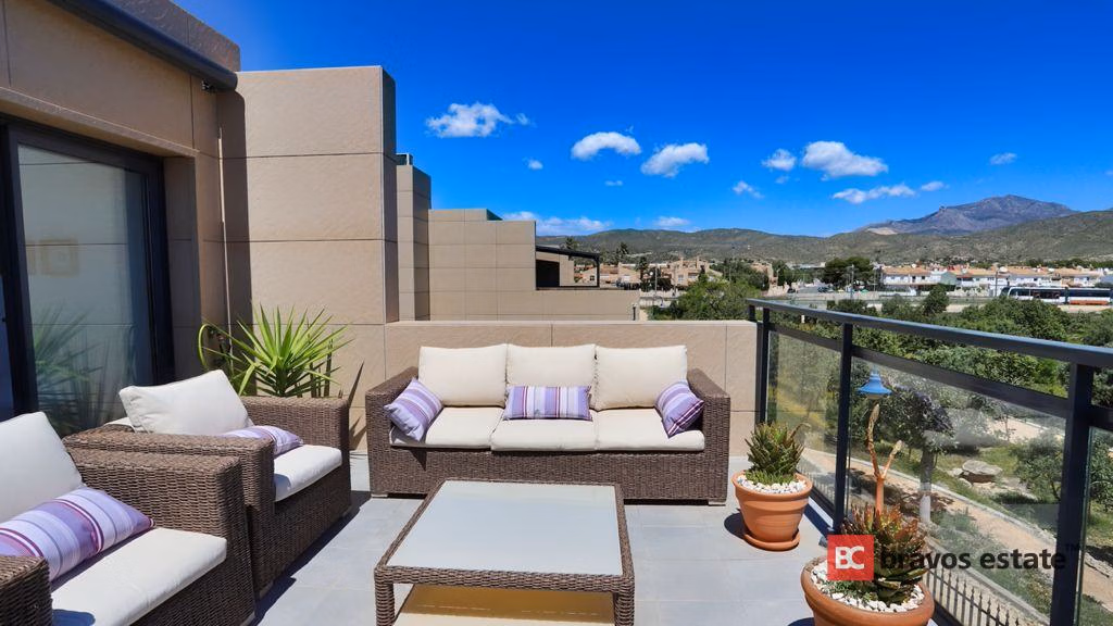 Seafront 3-Bedroom Bungalow in El Campello - 21