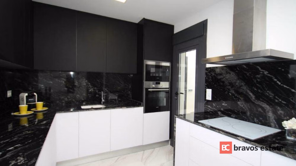Вилла рядом с морем, 3 спальни в Кампоаморе · 92 m² - 2