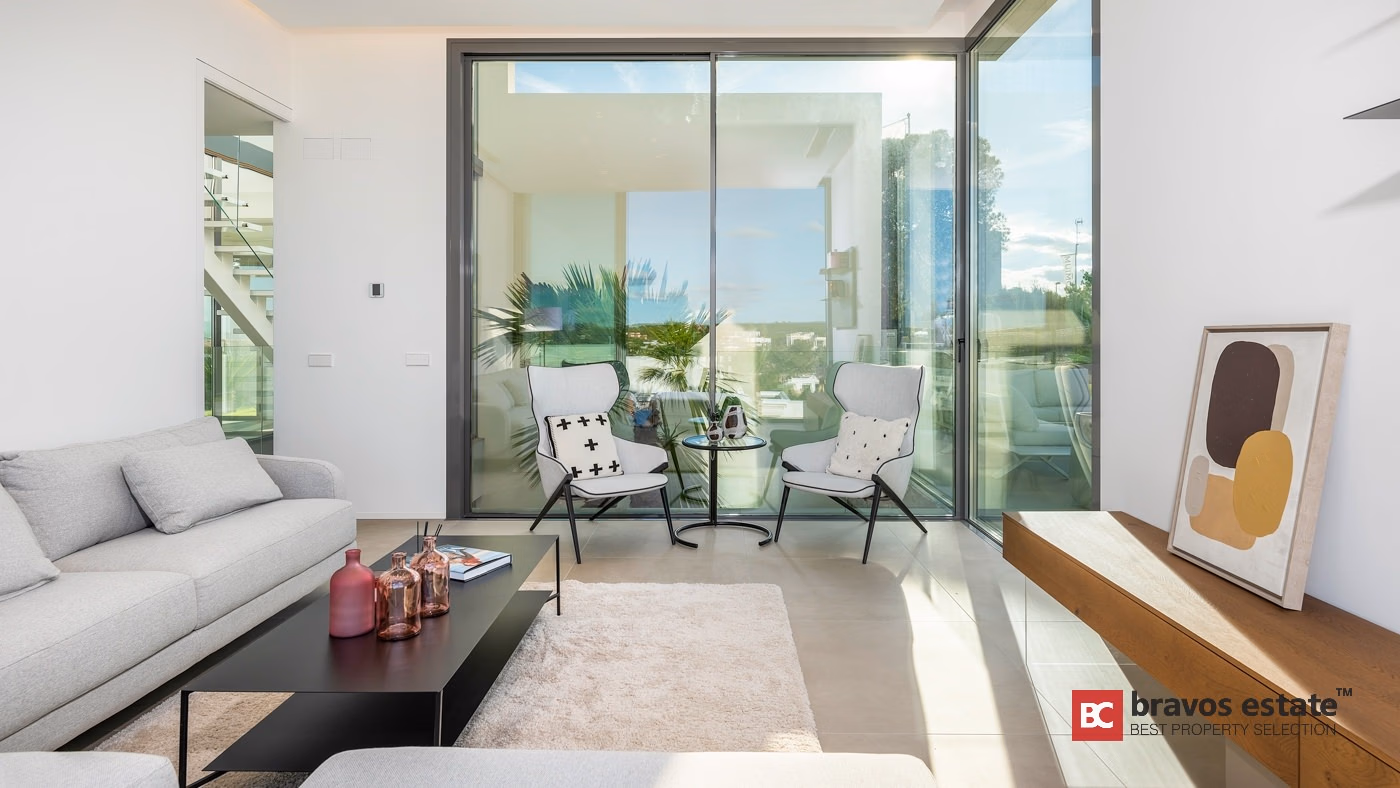 Villa de Obra Nueva de 3 Dormitorios en Las Colinas - 12