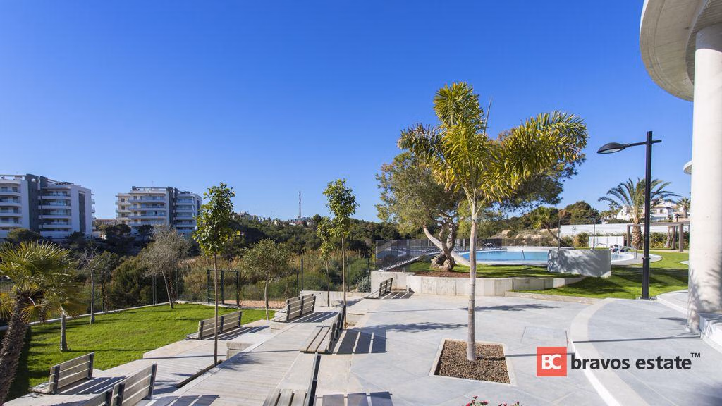 Apartamento de Obra Nueva de 3 Dormitorios en Villamartin · 93 m² - 11